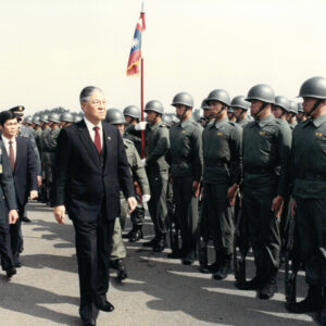 赴成功嶺巡視大專院校寒訓學生-李總統照片冊-MOFA109179CF-2020-12--PH00005-024