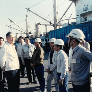 巡視高雄貨運碼頭-李總統照片冊-MOFA109179CF-2020-12--PH00005-035