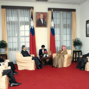 接見巴林內政部次長阿里親王-李總統照片冊-MOFA109179CF-2020-12--PH00005-046