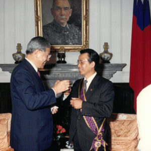 總統授勛韓國工商部長-李總統照片冊-MOFA109179CF-2020-12--PH00006-020