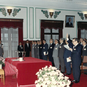 總統在八月國父月會中主持監察院秘書長高仰止就職宣言-李總統照片冊-MOFA109179CF-2020-12--PH00006-033