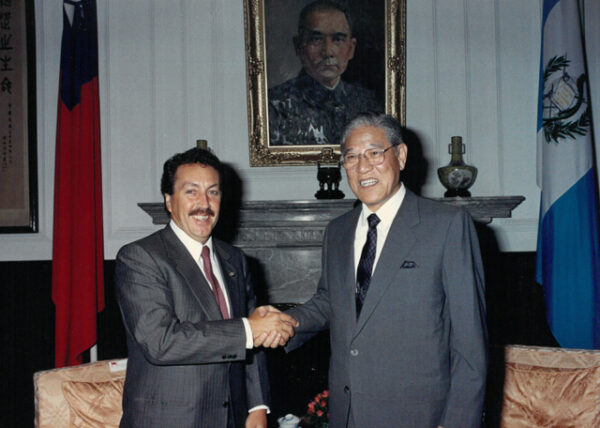 總統接見瓜地馬拉總統席瑞索-李總統照片冊-MOFA109179CF-2020-12--PH00006-037