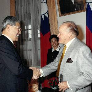 總統接見美國影星鮑勃霍伯-李總統照片冊-MOFA109179CF-2020-12--PH00006-092