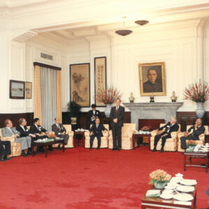 總統接見國際紡織聯盟各國代表-李總統照片冊-MOFA109179CF-2020-12--PH00006-112