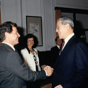 總統接見美國雕刻家范豪德夫婦等人-李總統照片冊-MOFA109179CF-2020-12--PH00006-127