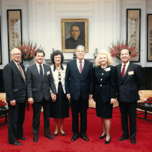 總統接見美國雕刻家范豪德夫婦等人-李總統照片冊-MOFA109179CF-2020-12--PH00006-128