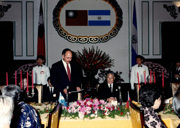 李總統接見薩爾瓦多總統克里斯第雅尼夫婦等人-李總統照片冊-MOFA109179CF-2020-12--PH00007-049