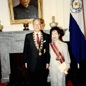 中巴元首互贈勳章(於總統府)-李總統照片冊-MOFA109179CF-2020-12--PH00007-113