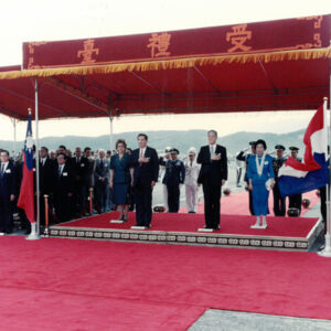 軍禮歡送巴國總統伉儷(於松山機場)-李總統照片冊-MOFA109179CF-2020-12--PH00007-116