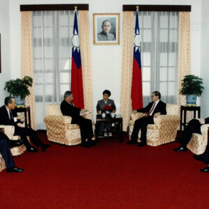 接見菲財政部長伊斯坦尼斯勞MR.ESTANISLAO一行-李總統照片冊-MOFA109179CF-2020-12--PH00008-005