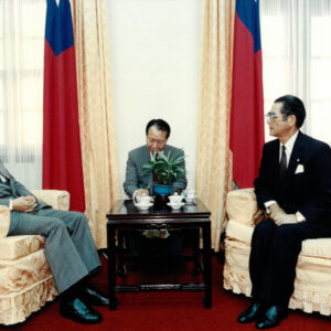 總統接見日本交流協會台北事務所原富士男所長-李總統照片冊-MOFA109179CF-2020-12--PH00008-013