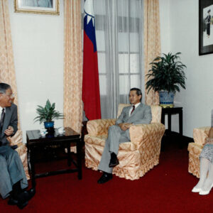 接見遠東機械公司董事長莊國欽夫婦-李總統照片冊-MOFA109179CF-2020-12--PH00008-064