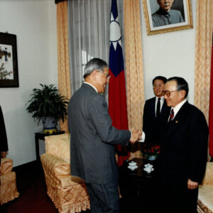 總統接見韓國建設部長官權寧珏先生-李總統照片冊-MOFA109179CF-2020-12--PH00008-070