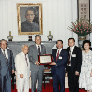總統接見美國羅省中華會館暨僑團首長回國訪問團全國柱等-李總統照片冊-MOFA109179CF-2020-12--PH00008-106