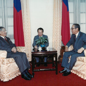 總統接見日本眾議員佐藤信二先生於總統府-李總統照片冊-MOFA109179CF-2020-12--PH00008-122