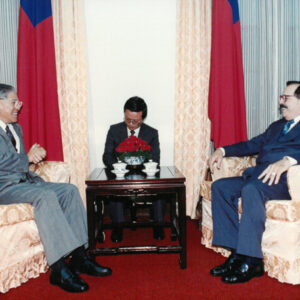 總統接見多明尼加大使羅伯斯於總統府-李總統照片冊-MOFA109179CF-2020-12--PH00008-148