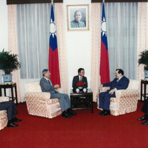 總統接見多明尼加大使羅伯斯於總統府-李總統照片冊-MOFA109179CF-2020-12--PH00008-149