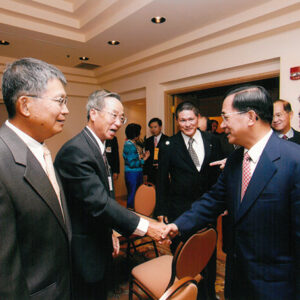 接見夏威夷扁友會成員及僑領 美國夏威夷-陳水扁總統訪中南美過境美國-MOFA109179CF-2020-12-PH00015-039