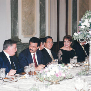 陳水扁總統於多明尼加參加多明尼加總統費南德斯晚宴-第一次出訪-民主外交、友誼之旅-MOFA109179CF-2020-12-PH00016-003