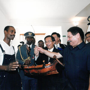 陳水扁總統於聖多美普林西比參觀國家圖書館及戲院-第三次出訪-合作互助、關懷之旅-MOFA109179CF-2020-12-PH00016-045