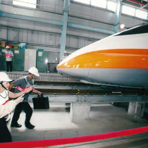 參觀台灣高鐵燕巢總機廠-陳水扁總統活動照片及吳淑珍女士參加2004年帕運活動照片-MOFA109179CF-2020-12-PH00017-040