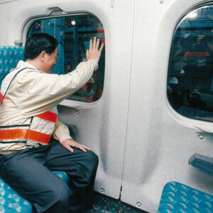 參觀台灣高鐵燕巢總機廠-陳水扁總統活動照片及吳淑珍女士參加2004年帕運活動照片-MOFA109179CF-2020-12-PH00017-041