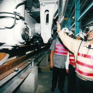 參觀台灣高鐵燕巢總機廠-陳水扁總統活動照片及吳淑珍女士參加2004年帕運活動照片-MOFA109179CF-2020-12-PH00017-043