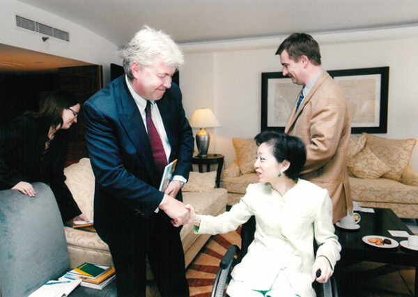 夫人接受國際媒體專訪之一-陳水扁總統活動照片及吳淑珍女士參加2004年帕運活動照片-MOFA109179CF-2020-12-PH00017-116