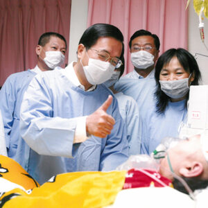 探視第三屆總統教育獎得獎學生鄭韻婷小朋友-陳水扁總統活動照片-MOFA109179CF-2020-12-PH00018-086