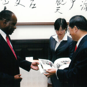 接見馬拉威國會議長姆年捏貝(H.E.MUNYENYEMBE)伉儷 總統府台灣綠廳-陳總統活動照片-MOFA109179CF-2020-12-PH00020-089