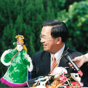 陳水扁總統於台北賓館參加九十年藝文界新春文薈-陳水扁總統活動照片-MOFA109179CF-2020-12-PH00023-011