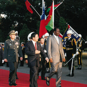 陳水扁總統陪同布吉納法索總統龔保雷至海軍陸戰隊參觀樂儀隊及戰技表演-陳水扁總統活動照片-MOFA109179CF-2020-12-PH00023-075