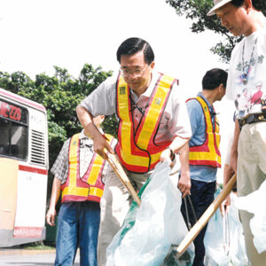 陳水扁總統赴重慶南路擔任社區環保義工-陳水扁總統活動照片-MOFA109179CF-2020-12-PH00025-015