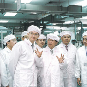 陳水扁總統於高雄縣參訪國巨股份有限公司-陳水扁總統活動照片-MOFA109179CF-2020-12-PH00025-070