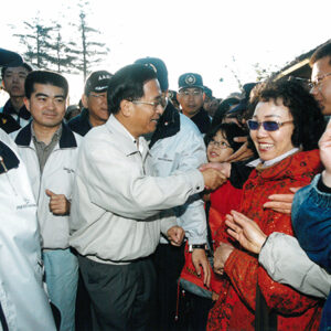 陳水扁總統於嘉義阿里山鄉參觀阿里山森林遊樂區-陳水扁總統活動照片-MOFA109179CF-2020-12-PH00029-086