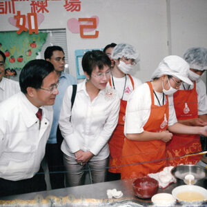 陳水扁總統赴台中參觀台中縣身心障礙庇護工廠-陳水扁總統活動照片-MOFA109179CF-2020-12-PH00030-003