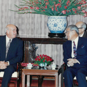 中斐兩國元首於互相贈勳章前略談 80.11.11-外交-MOFA109179CF-2020-12-PH00039-084