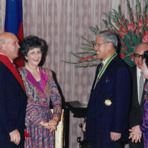 互贈勛章後親切互相談話-外交-MOFA109179CF-2020-12-PH00039-087