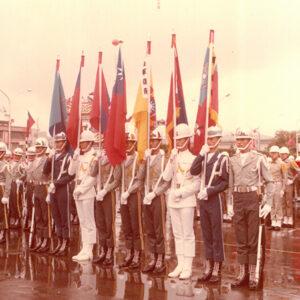 民國73年國慶慶祝大會中肅立於主席台前的三軍儀隊-國慶-MOFA109179CF-2020-12-PH00041-041