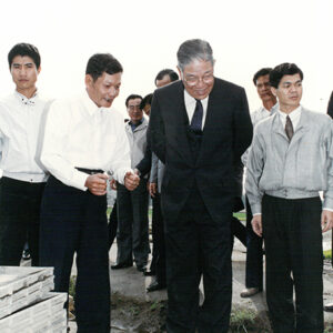 總統訪76年當選傑出專業農民廖錦塗於崙背鄉-李總統照片冊-MOFA109179CF-2020-12-PH00109-097