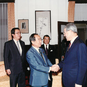 總統接見日本參議院「革正會」議員訪華團團長村上正邦先生等-李總統照片冊-MOFA109179CF-2020-12-PH00109-127