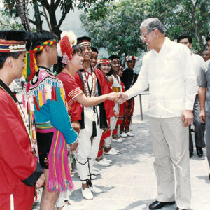 總統巡視山地文化園區於屏東-李總統照片冊-MOFA109179CF-2020-12-PH00109-146