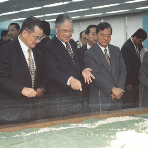 總統巡視台北市政府市政大樓-李總統照片冊-MOFA109179CF-2020-12-PH00117-001