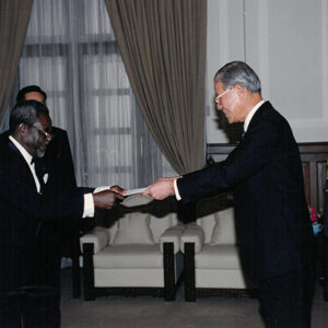 中非共和國新任駐華大使莫瑪珂呈遞到任國書於總統府-李總統照片冊-MOFA109179CF-2020-12-PH00117-019