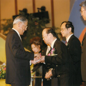 李登輝總統蒞臨中國青年創業協會舉辦第一屆海外創業楷模年度頒獎暨致詞-李登輝總統活動照片冊-MOFA109179CF-2020-12-PH00163-068