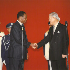 李登輝總統以軍禮歡迎布吉納法索總統龔保雷閣下-李登輝總統活動照片冊-MOFA109179CF-2020-12-PH00163-076