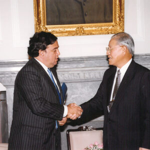 李登輝總統接見美國能源部長李查遜。-李登輝總統活動照片冊-MOFA109179CF-2020-12-PH00164-019