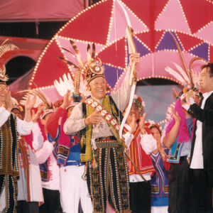 李登輝總統蒞臨國民黨在台中市民廣場輔選造勢活動「強棒之夜」。-李登輝總統活動照片冊-MOFA109179CF-2020-12-PH00164-024