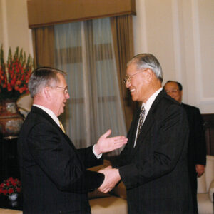 李登輝總統接見美國聯邦眾議院程序委員會主席索羅門夫婦。-李登輝總統活動照片冊-MOFA109179CF-2020-12-PH00164-025