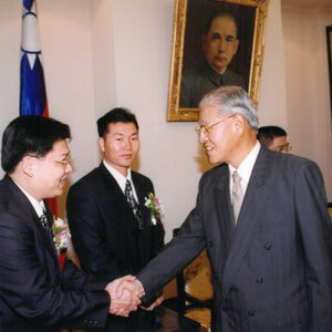 李登輝總統接見第二十一屆海外創業楷模。-李登輝總統活動照片冊-MOFA109179CF-2020-12-PH00164-060